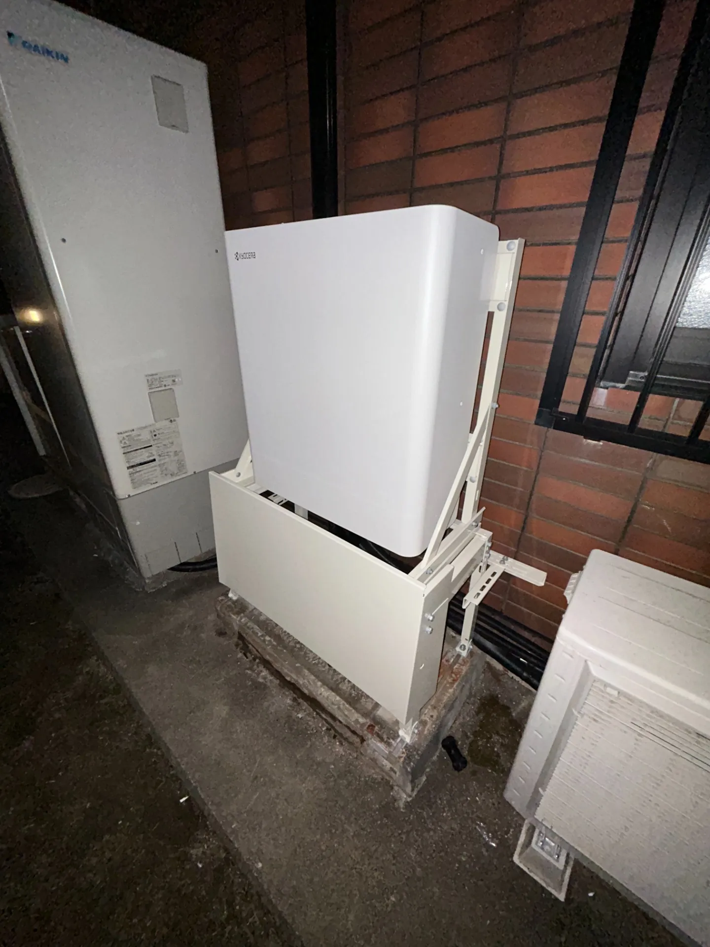 蓄電池設置で外壁に負担のない施工方法!!